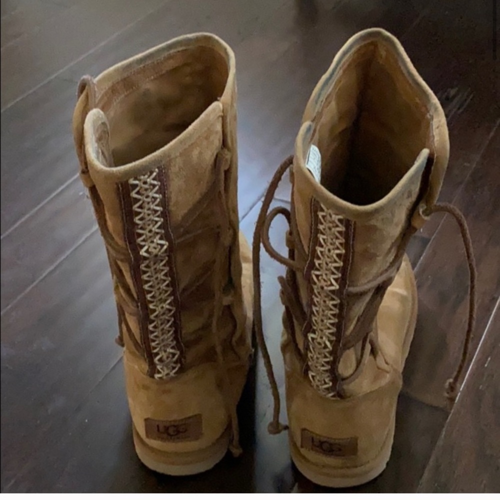 Chestnut Ugg Lo pro Tasman boots